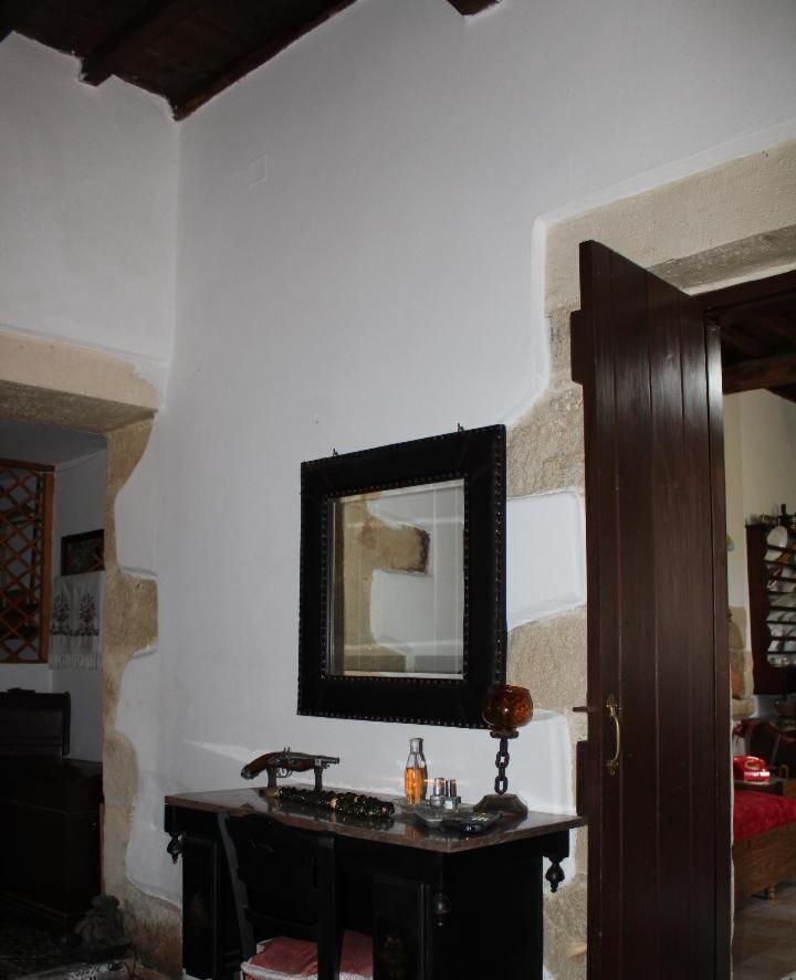 Traditional House Maria Azoyiras Екстер'єр фото